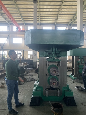 مطحنة درفلة على البارد بثلاث حوامل 240 مم 150 م / دقيقة 4hi من الفولاذ الكربوني