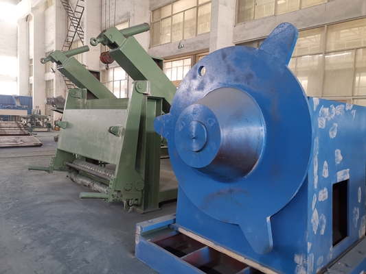 1 ～ 4 × 1600mm خط حز الصفائح المعدنية / لفائف