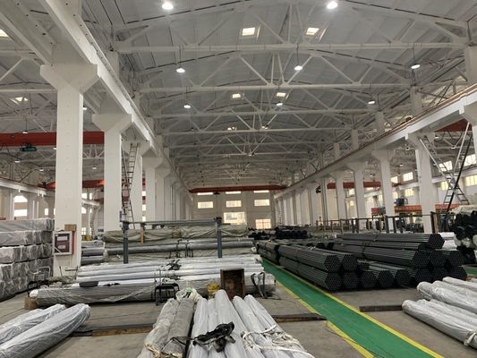 380V 50Hz 60m / min 114mm مطحنة الأنابيب الملحومة عالية التردد