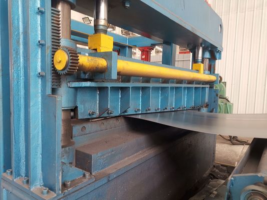Ma-12 × 2000 تسوية الصفائح المعدنية 4 مم لطول الآلة