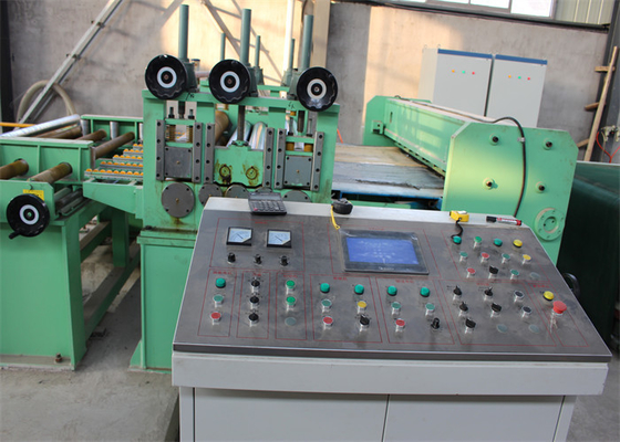 PLC 1500mm قص لطول آلة الخط 20m / Min المتداول CE